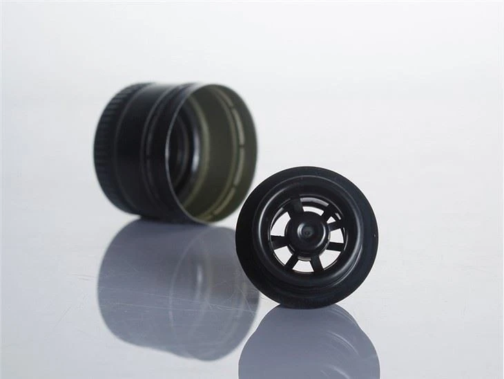 olive-oil-bottle-closure53294350078